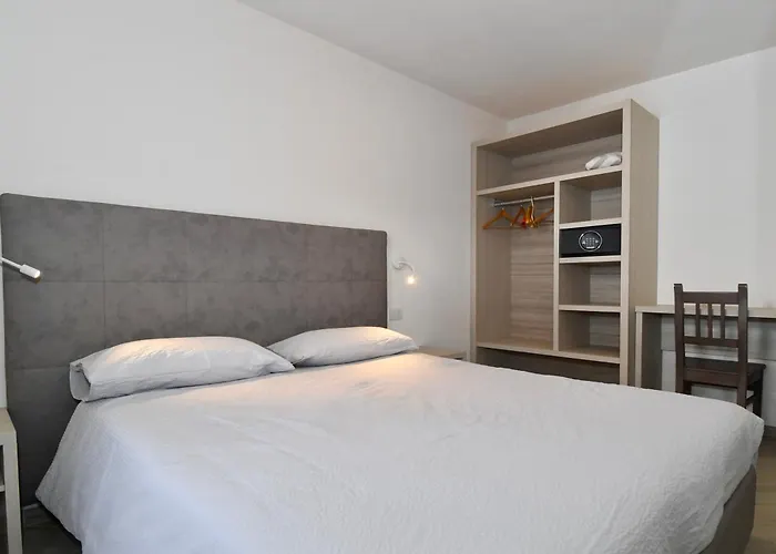 Casa Fiocco Di Neve アパート リヴィーニョ